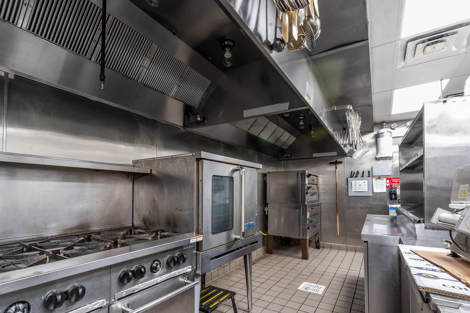 1525 North Wells Street Chicago IL 60610
