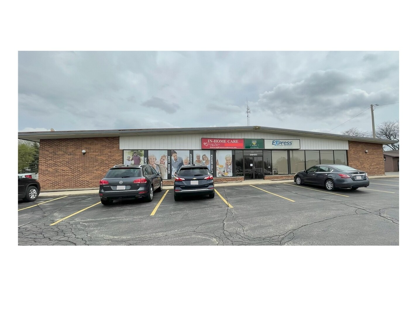 1622 Dekalb Avenue Sycamore IL 60178