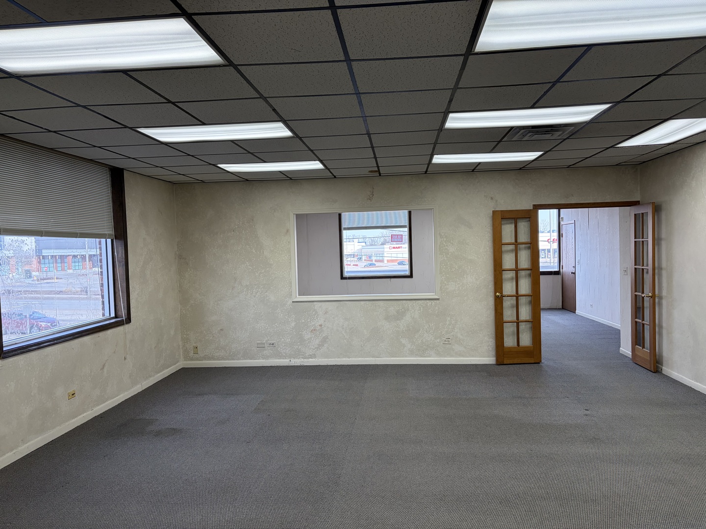 1226 Roselle Road N Schaumburg IL 60195