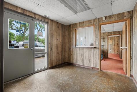 6810 34TH Street Court Moline IL 61265