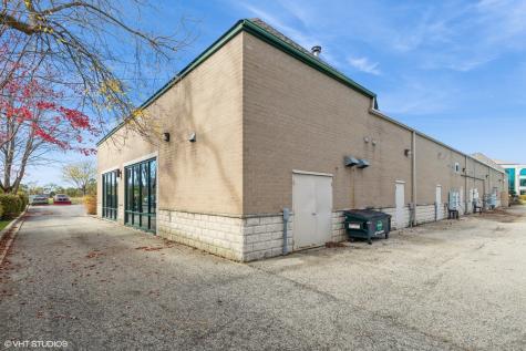 366-380 Bank Drive Mchenry IL 60050