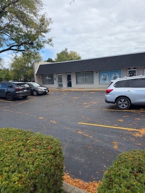 9849 North Gross Point Road Skokie IL 60076