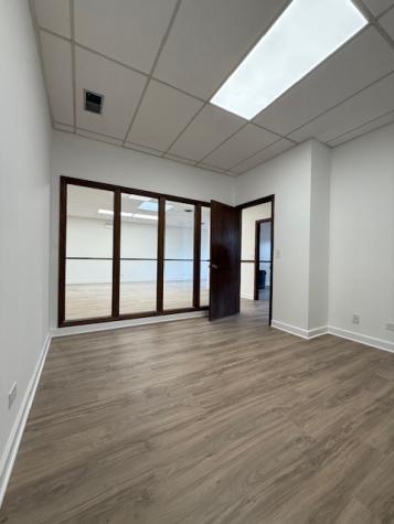 9849 North Gross Point Road Skokie IL 60076