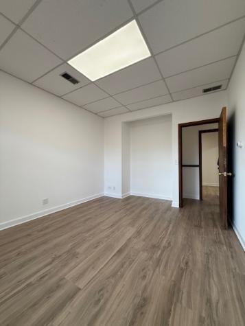9849 North Gross Point Road Skokie IL 60076