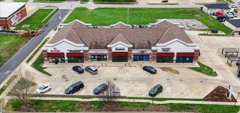 604 East Main Street Mahomet IL 61853