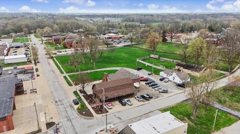 604 East Main Street Mahomet IL 61853