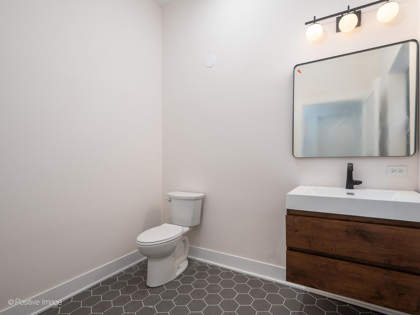 846 North Ashland Avenue Chicago IL 60622