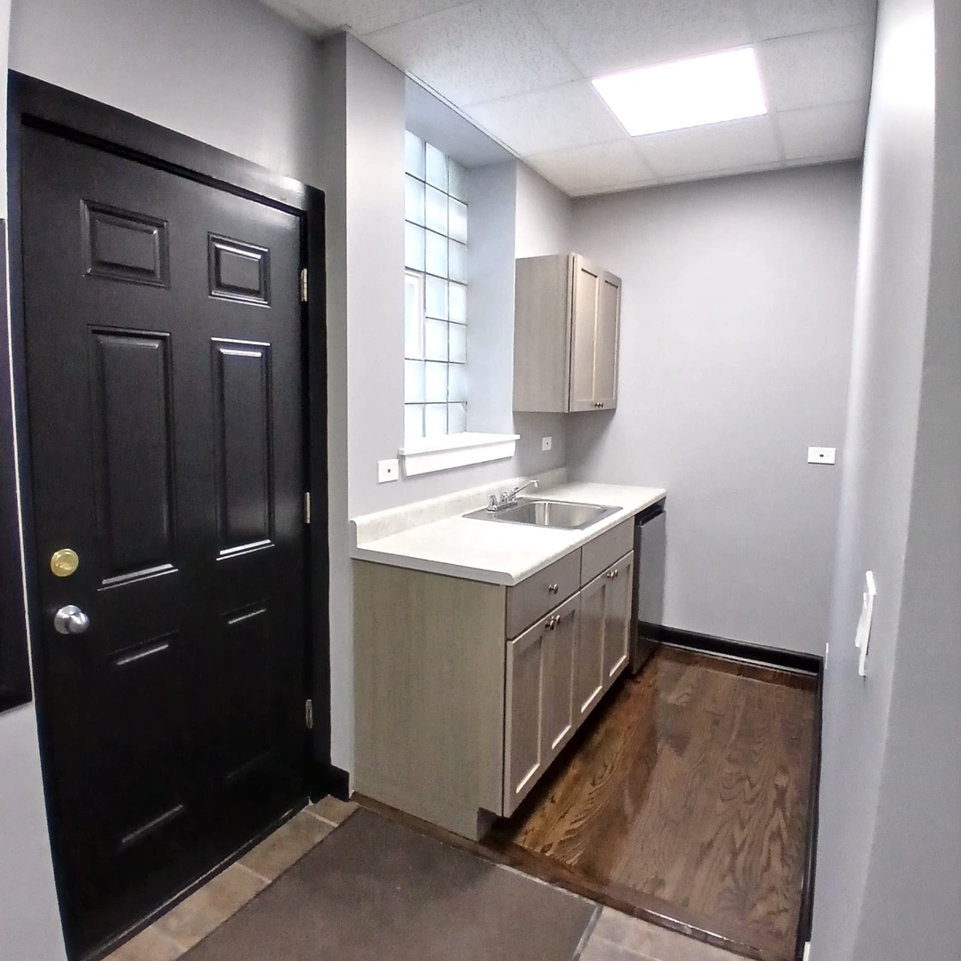 5642 West Diversey Avenue Chicago IL 60639