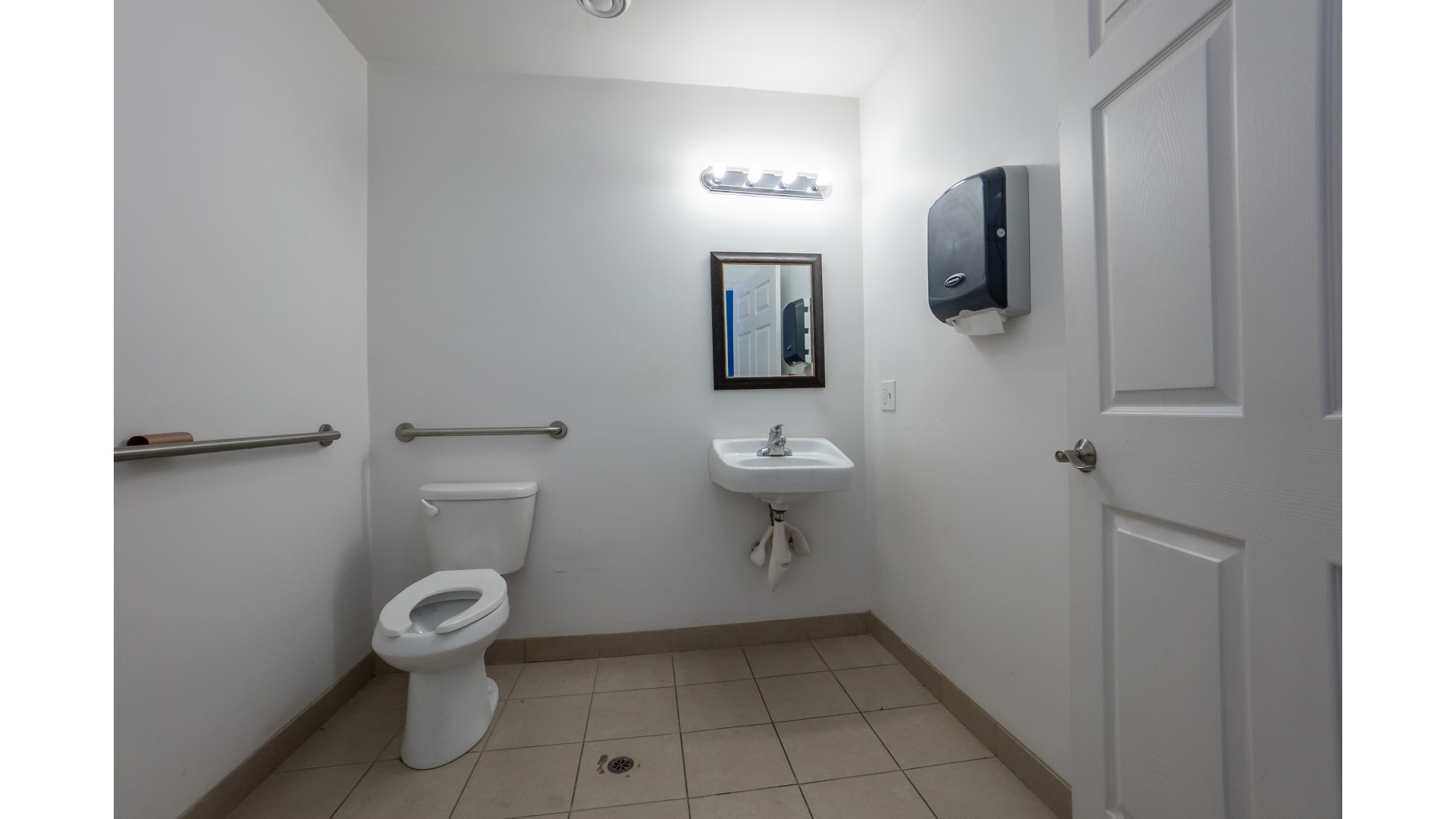 3738 West Lawrence Avenue Chicago IL 60625