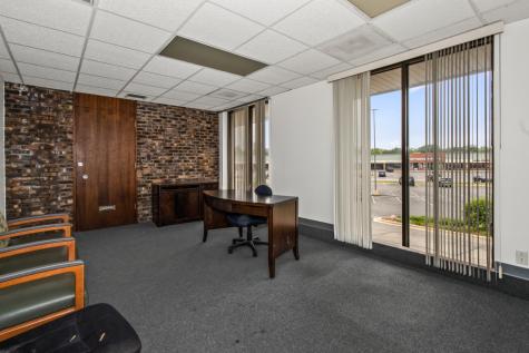 315-345 West Northwest Highway Palatine IL 60067