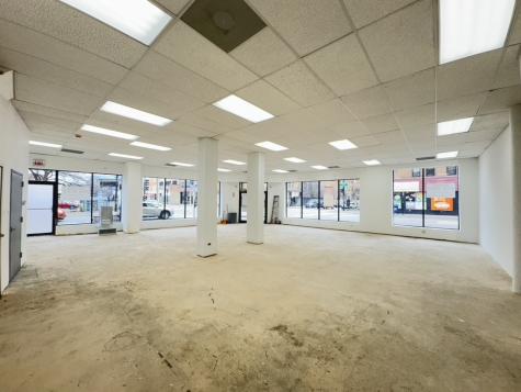 4558 North Clark Street Chicago IL 60640