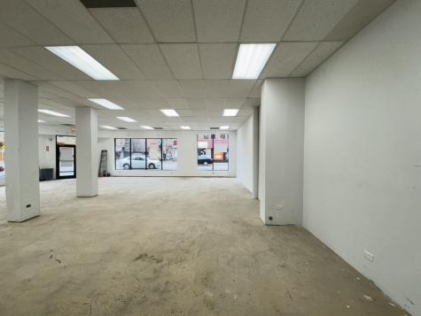 4558 North Clark Street Chicago IL 60640