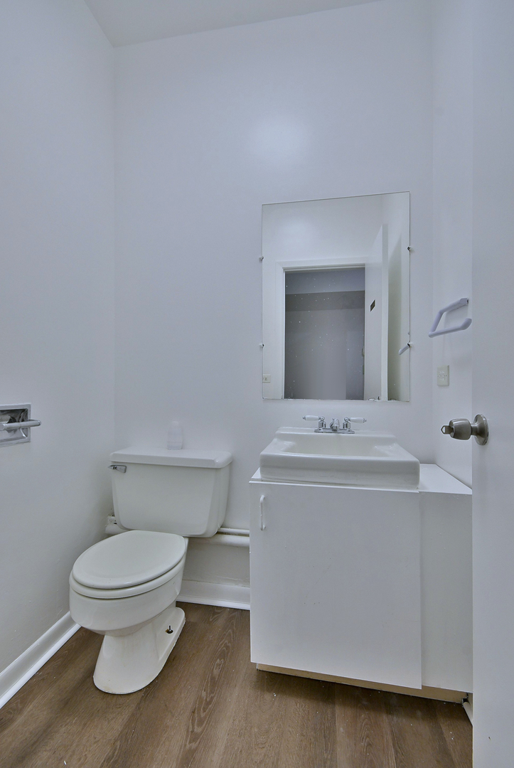 7460 West Belmont Avenue Chicago IL 60634