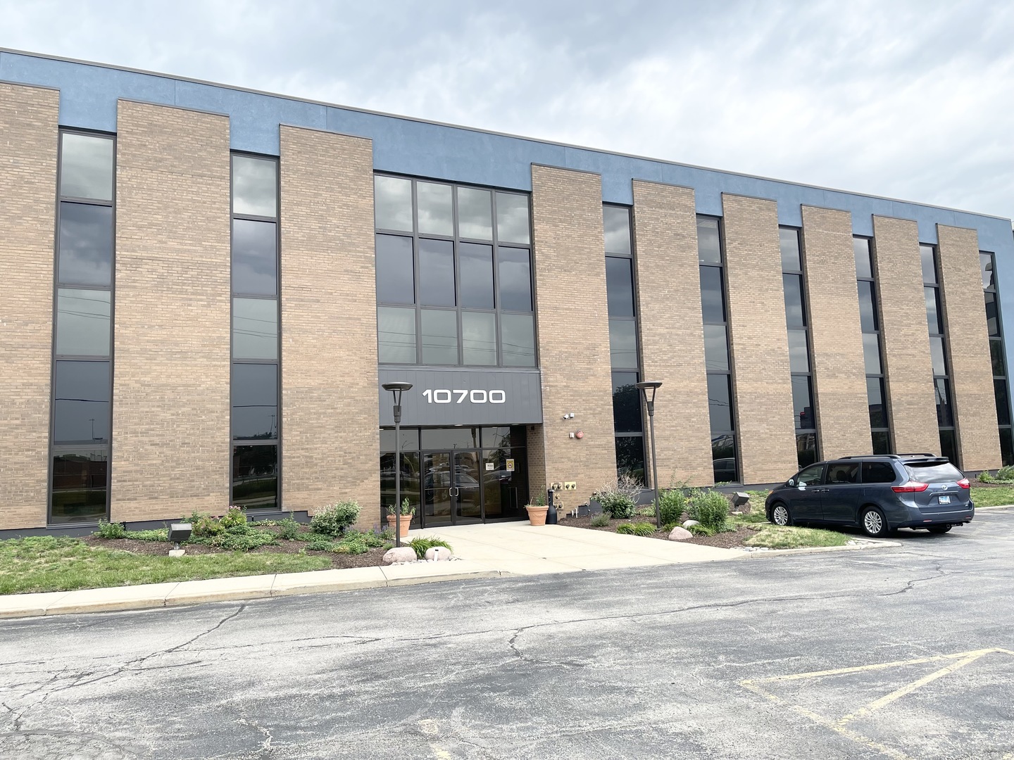 10700 West Higgins Road Rosemont IL 60018
