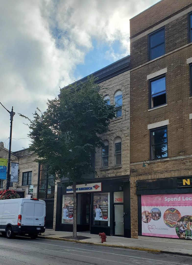 2428 North Lincoln Avenue Chicago IL 60614