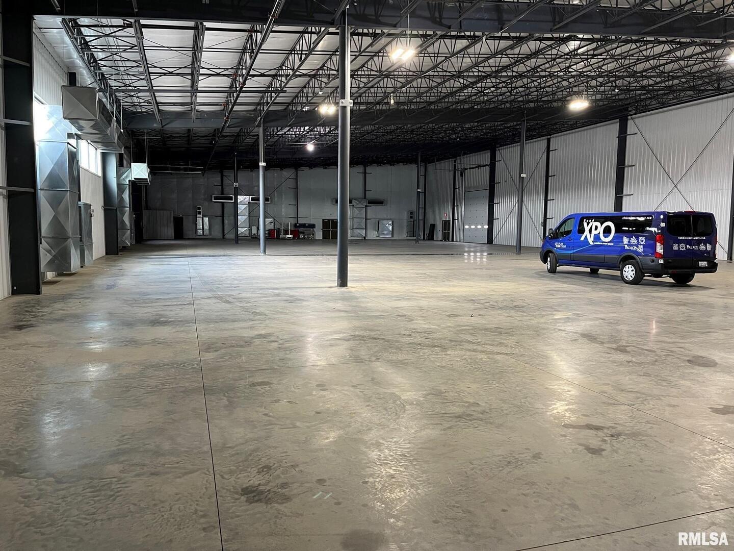 922 Mississippi Parkway East Moline IL 61244