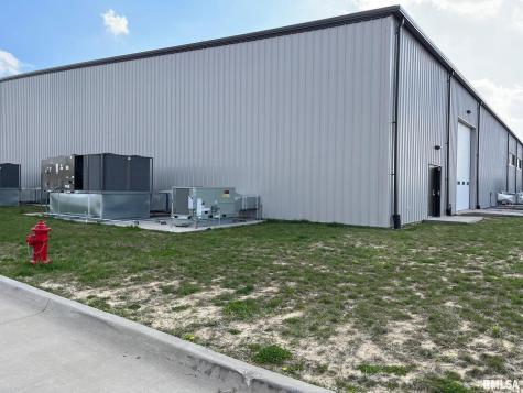 922 Mississippi Parkway East Moline IL 61244