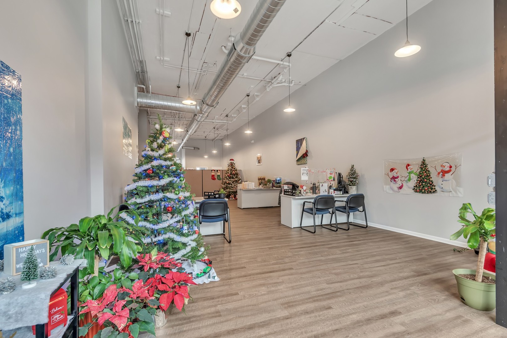 26 North Broadway Aurora IL 60505