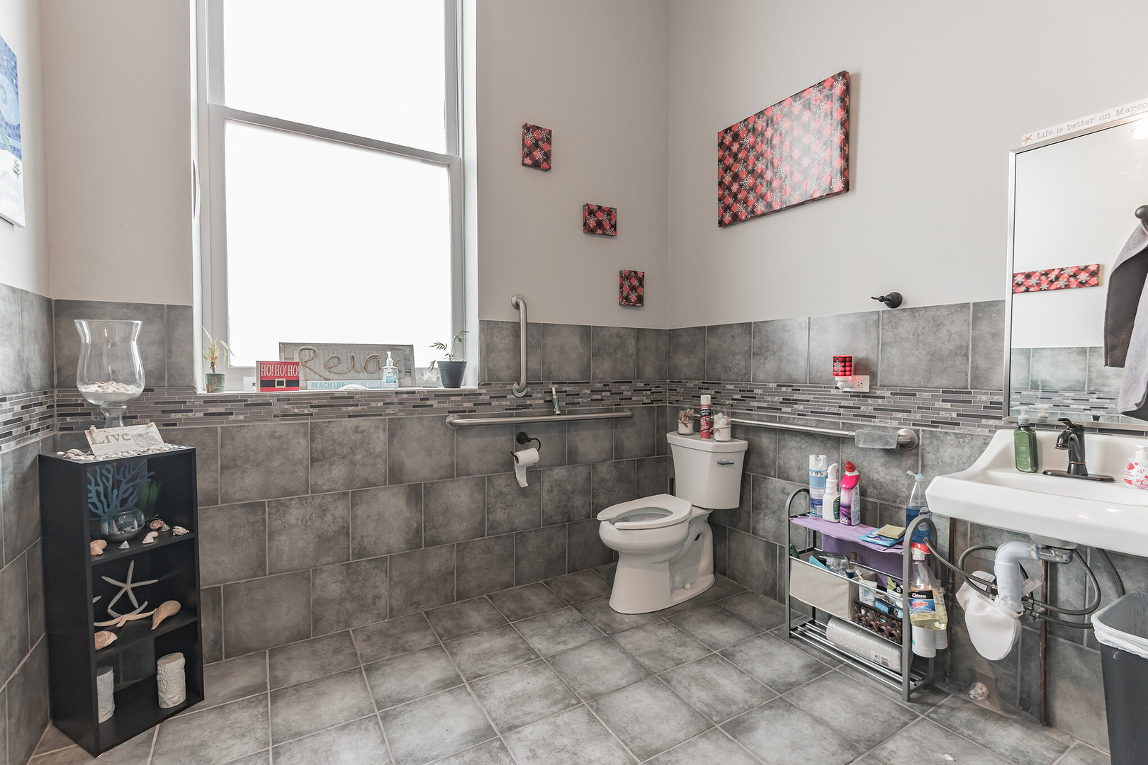 26 North Broadway Aurora IL 60505