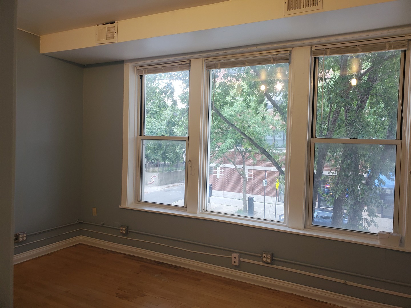 1218 West Wilson Avenue Chicago IL 60640