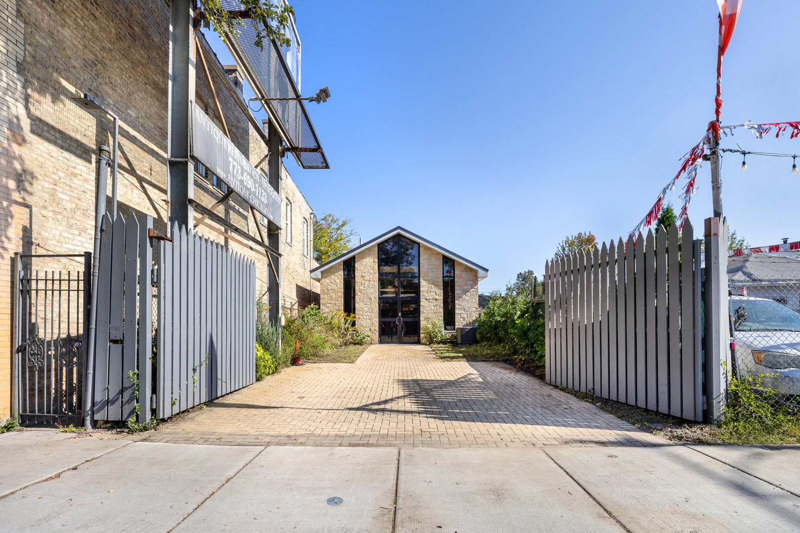 3381 North Milwaukee Avenue Chicago IL 60641