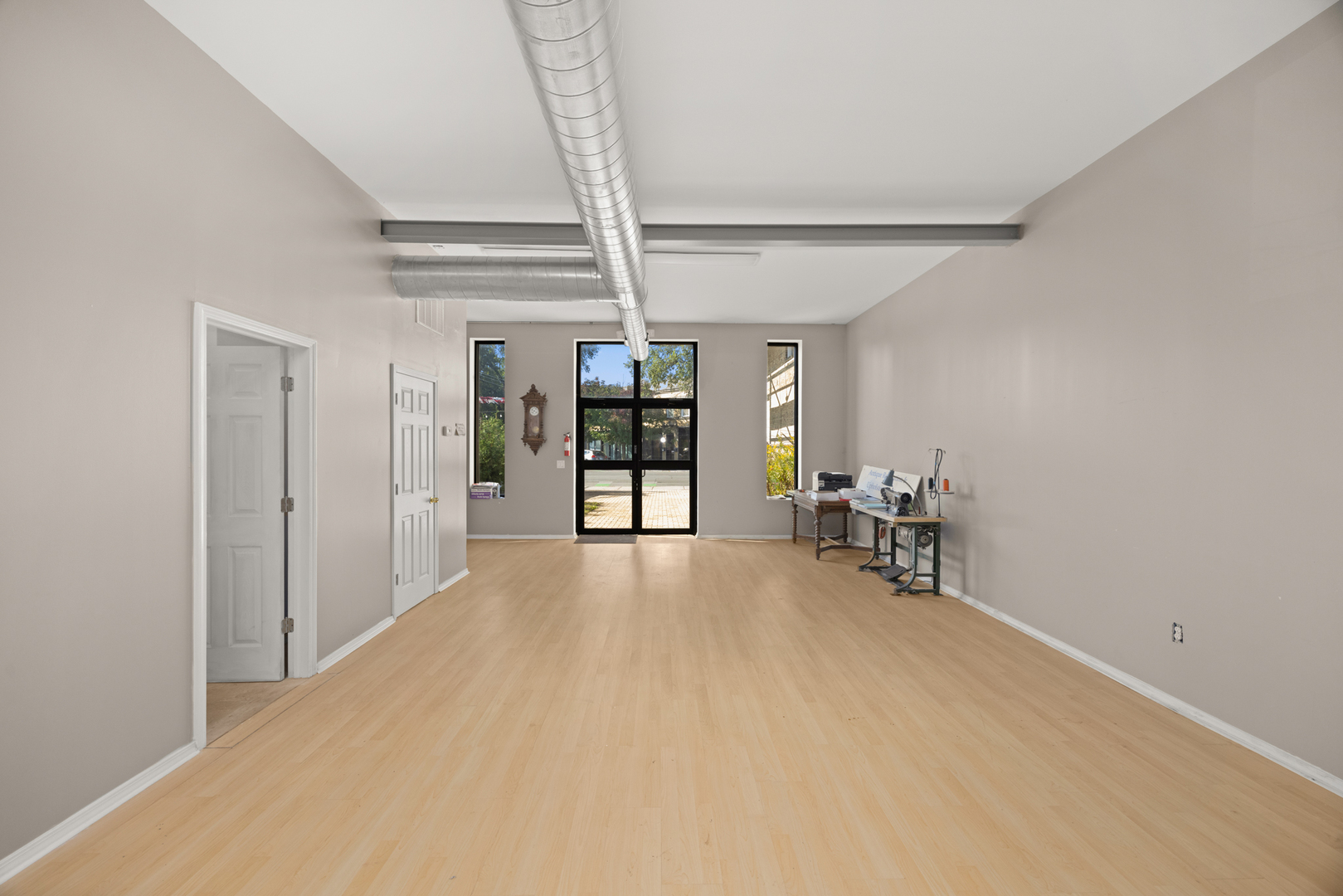 3381 North Milwaukee Avenue Chicago IL 60641