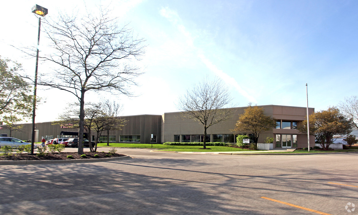 2600 East 107th Street Bolingbrook IL 60440
