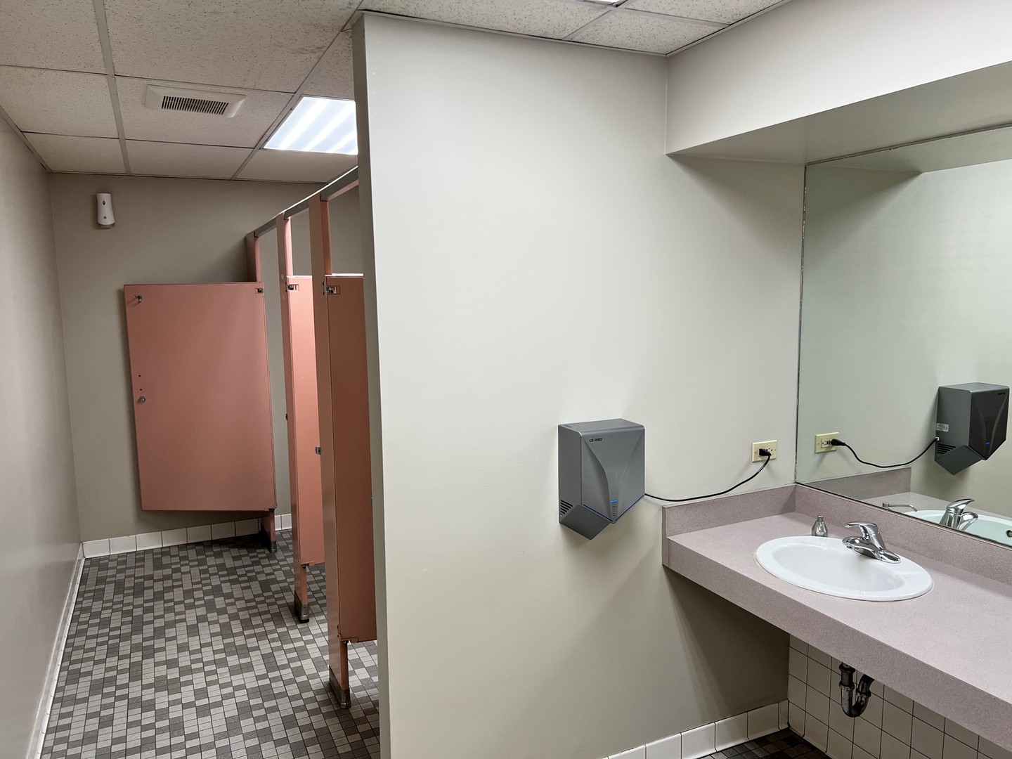 2600 East 107th Street Bolingbrook IL 60440