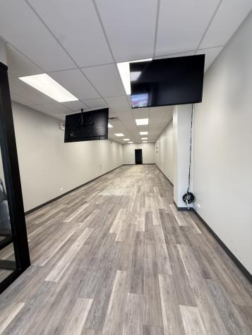 7051 North Clark Street Chicago IL 60626