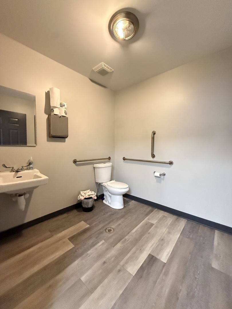 7051 North Clark Street Chicago IL 60626