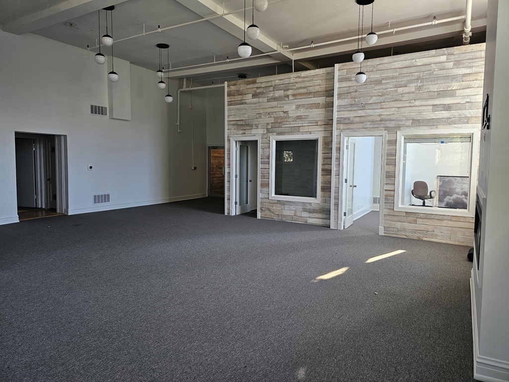 2411 North Clybourn Avenue Chicago IL 60614