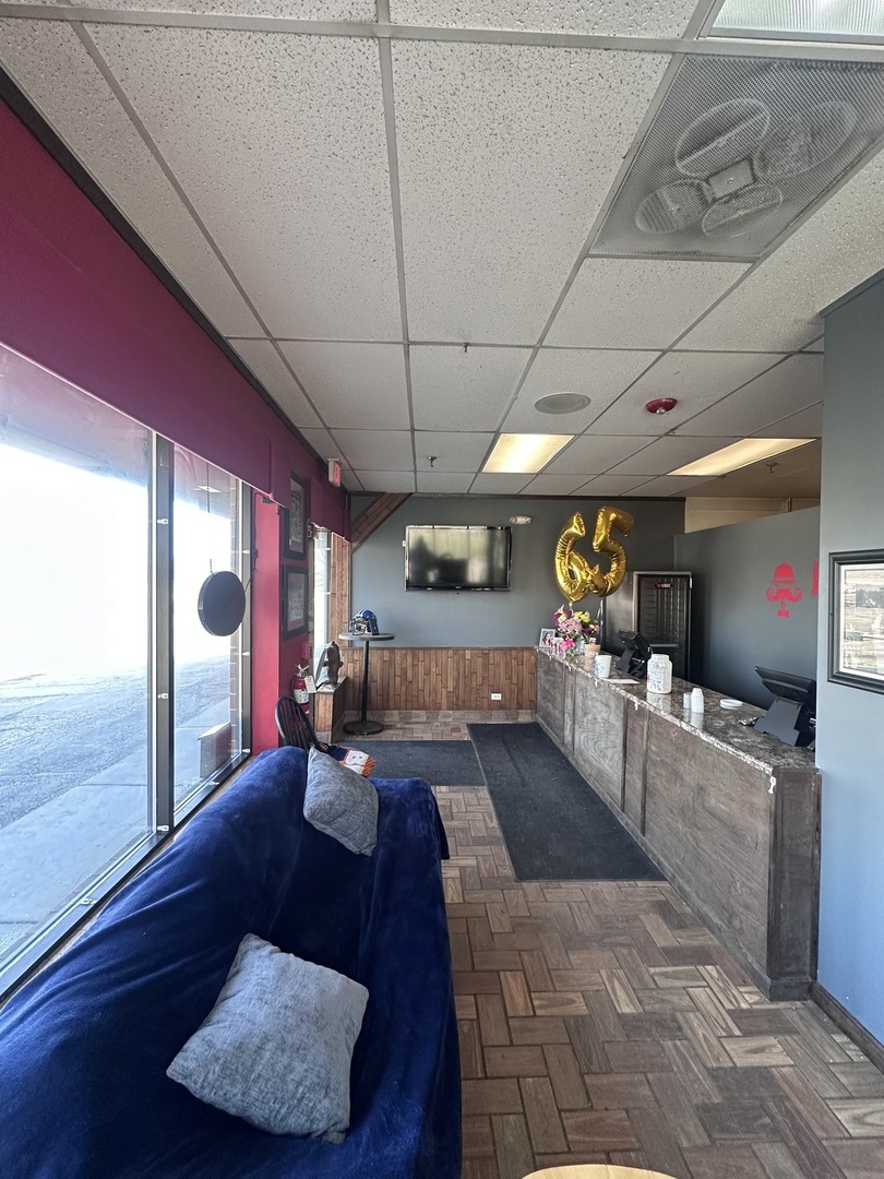 199-201 South Rand Road Lake Zurich IL 60047