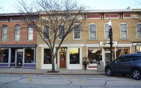 320 North River Street N East Dundee IL 60118