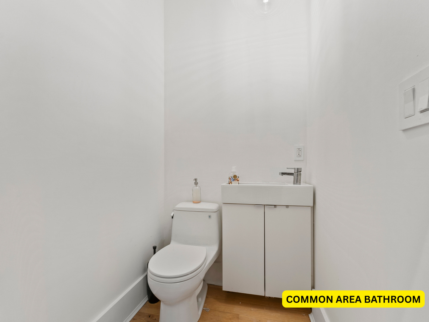 22 West Ontario Street Chicago IL 60654