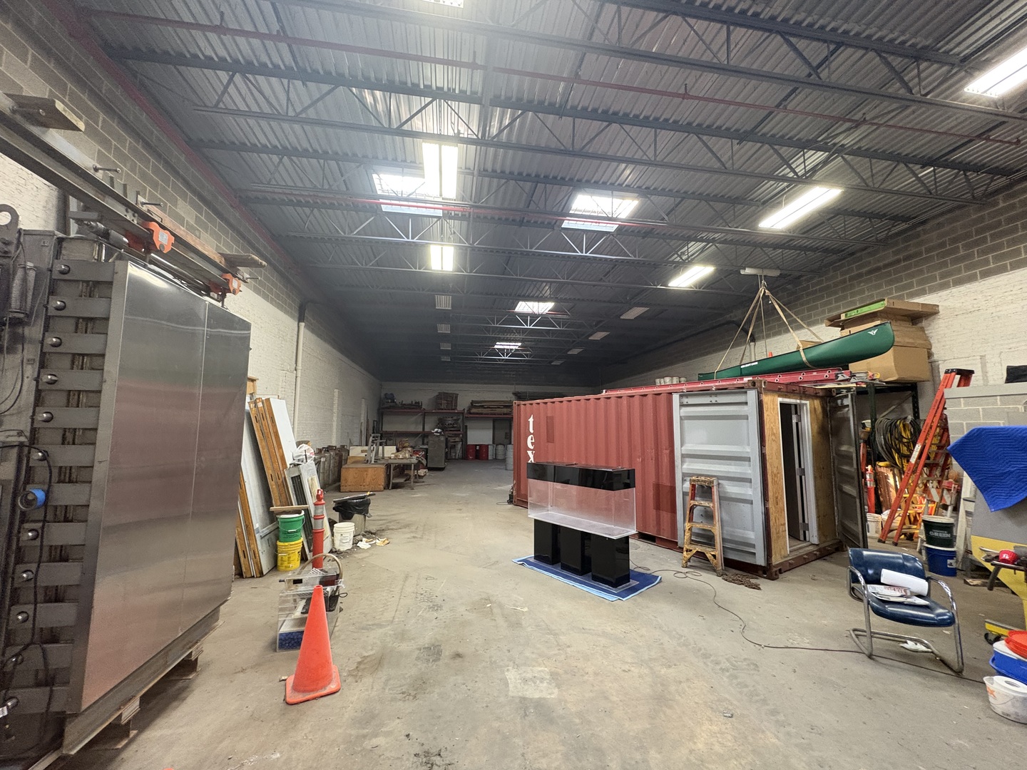 4429 West Kinzie Street Chicago IL 60624