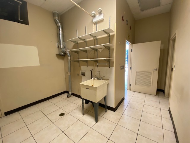 1675 North Milwaukee Avenue Chicago IL 60647