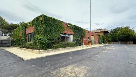 100 North Skokie Highway Lake Bluff IL 60044