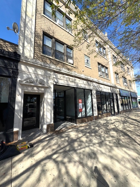 2376 North Neva Avenue Chicago IL 60707