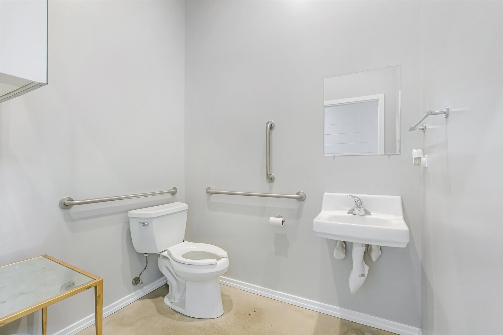 1544 West North Avenue Chicago IL 60642