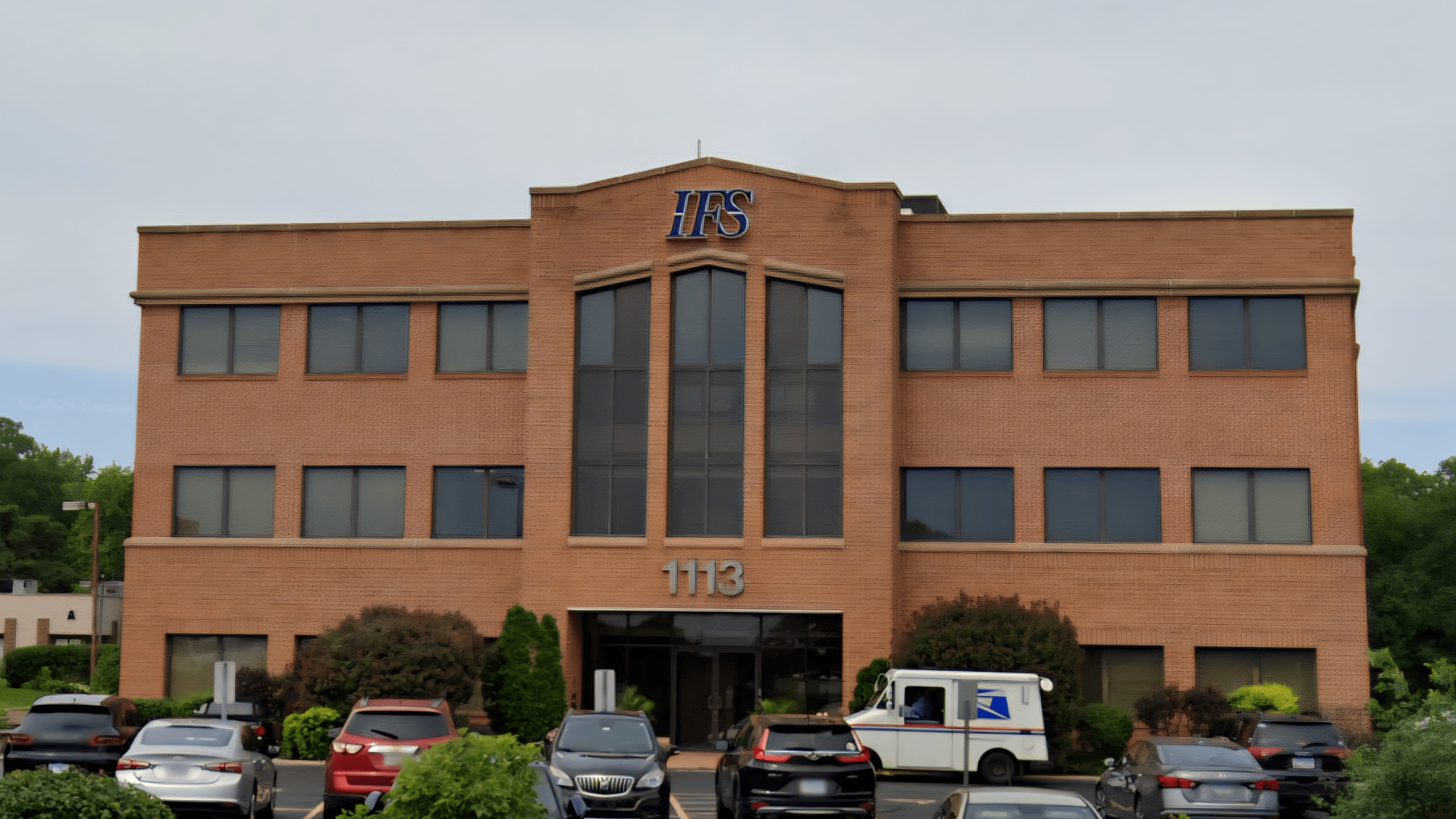 1113 South Milwaukee Avenue Libertyville IL 60048