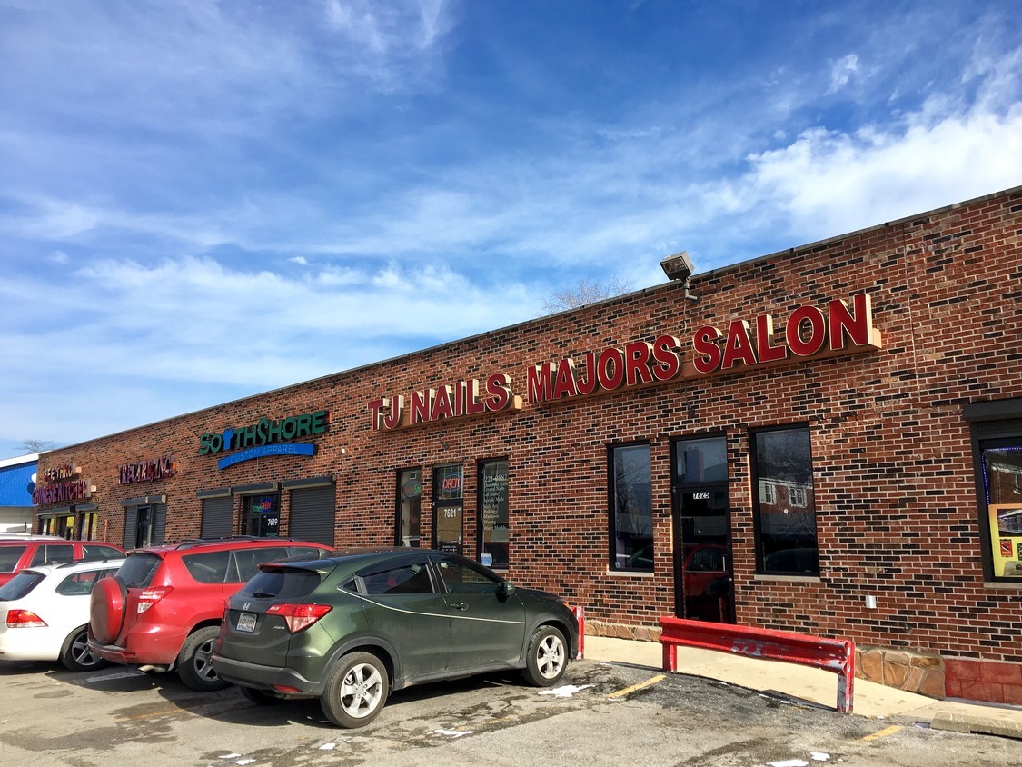 7619 South Jeffery Boulevard Chicago IL 60649