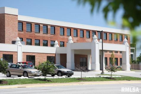 2401 4TH Avenue Rock Island IL 61201