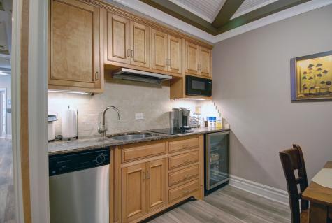 662 East Northwest Highway Mount Prospect IL 60056