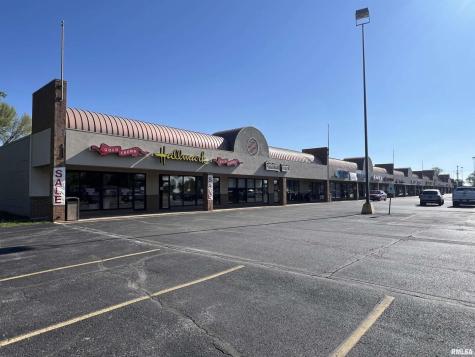 609 Avenue Of The Cities East Moline IL 61244