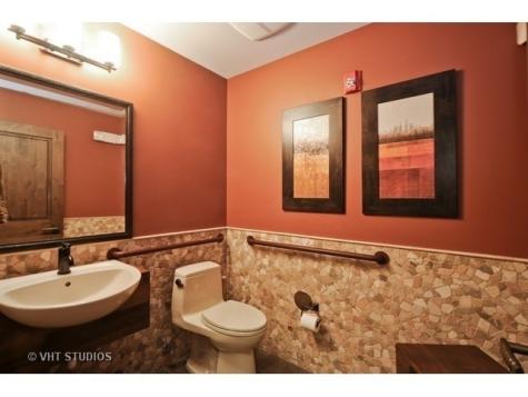 2132 Green Bay Road Highland Park IL 60035