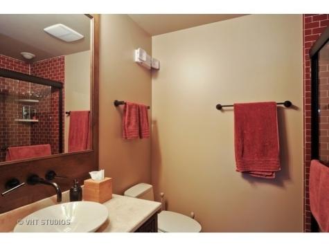 2132 Green Bay Road Highland Park IL 60035