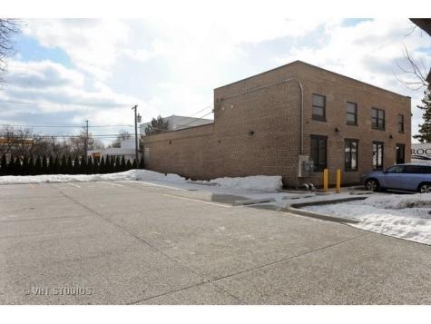 2132 Green Bay Road Highland Park IL 60035