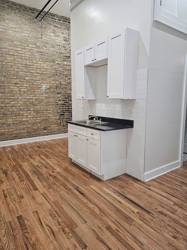 5036 North Lincoln Avenue Chicago IL 60625