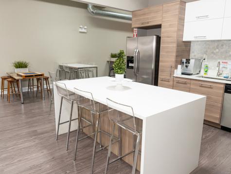 7105 South Yates Avenue Chicago IL 60649