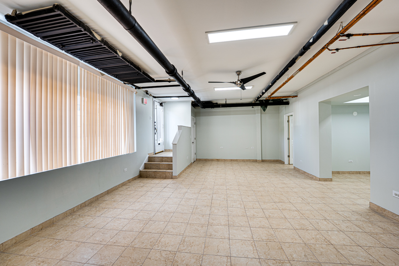 2415 West Pratt Boulevard Chicago IL 60645